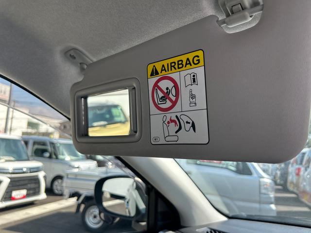 ロッキープレミアムＧ９インチディスプレイオーディオ　連動ドラレコＦＲ　バックカメラ　コーナーセンサー　シートヒーター　オートライト　ＬＥＤヘッドライト　キーフリーシステム　プッシュボタンスタート　衝突回避支援システム（鹿児島県）の中古車