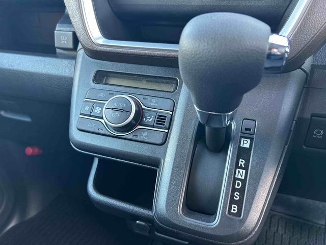 ムーヴＧインパネシフト　プッシュスタートスイッチ　電子カードキー　電動パーキングブレーキ　両側スライド左側パワースライドドア　オートマチックハイビーム　レーンアシスト　衝突被害軽減　アルミホイール（鹿児島県）の中古車