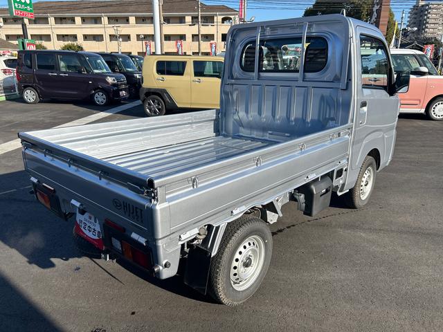 ハイゼットトラックスタンダード５ＭＴ車　切替式４ＷＤ　オートマチックハイビーム　誤発進抑制機能　車線逸脱警報　パワステ　ＡＢＳ（鹿児島県）の中古車