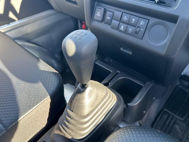 ハイゼットトラックスタンダード５ＭＴ車　切替式４ＷＤ　オートマチックハイビーム　誤発進抑制機能　車線逸脱警報　パワステ　ＡＢＳ（鹿児島県）の中古車