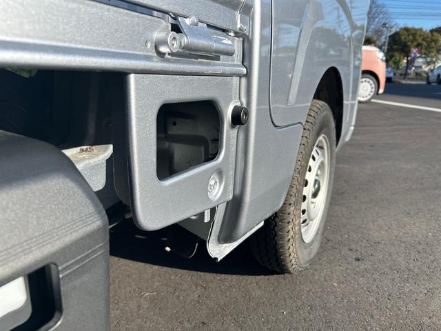 ハイゼットトラックスタンダード５ＭＴ車　切替式４ＷＤ　オートマチックハイビーム　誤発進抑制機能　車線逸脱警報　パワステ　ＡＢＳ（鹿児島県）の中古車