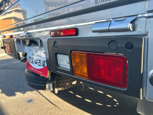 ハイゼットトラックスタンダード５ＭＴ車　切替式４ＷＤ　オートマチックハイビーム　誤発進抑制機能　車線逸脱警報　パワステ　ＡＢＳ（鹿児島県）の中古車