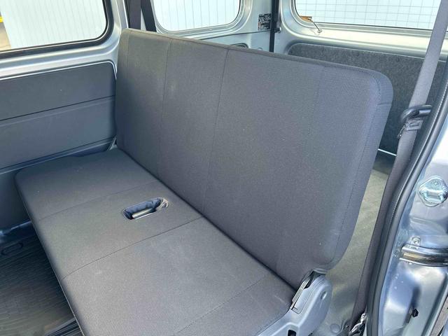 ハイゼットカーゴＤＸインパネシフト　オーディオレス　コーナーセンサー　キーレスエントリー　リアスモークガラス　衝突回避支援システム　ＡＢＳ　横滑り防止装置（鹿児島県）の中古車