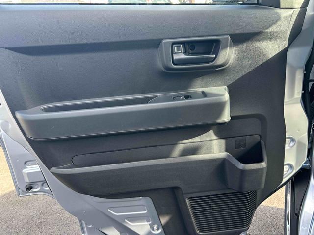 ハイゼットカーゴＤＸインパネシフト　オーディオレス　コーナーセンサー　キーレスエントリー　リアスモークガラス　衝突回避支援システム　ＡＢＳ　横滑り防止装置（鹿児島県）の中古車