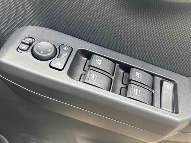 タフトＧインパネシフト　プッシュスタートスイッチ　電子カードキー　電動パーキングブレーキ　車線逸脱防止　運転席助手席エアバッグ　オートマチックハイビーム　ムーンルーフ　アルミ　ＡＢＳ（鹿児島県）の中古車