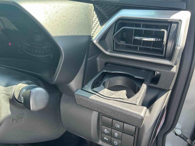 ロッキープレミアム９インチカーナビ　バックモニター（パノラマモニター）ＥＴＣ　ナビ連動ＦＲドラレコ　全車速追従型クルーズコントロール　アルミホイール　車線逸脱警報　ＬＥＤヘッドライト　オートハイビーム　衝突低減ブレーキ（鹿児島県）の中古車