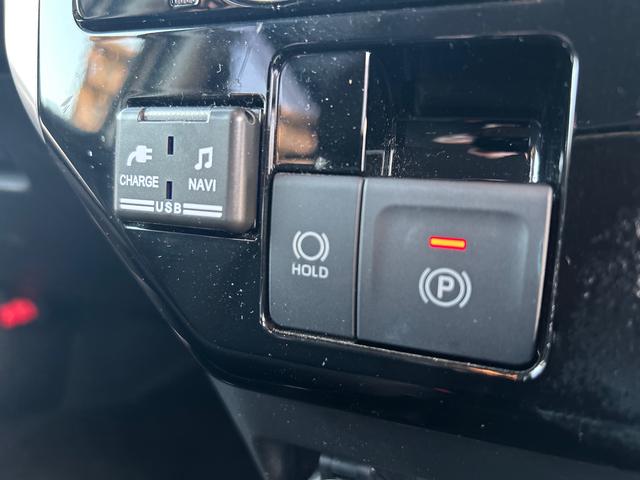 トールカスタムＧ純正カーナビ＆ナビ連動ドラレコ　バックモニター　両側電動スライドドア　カーテンシールド＆サイドエアバック　コーナーセンサー　シートヒーター　ＬＥＤヘッドライト　オートライト　プッシュボタンスタート（鹿児島県）の中古車