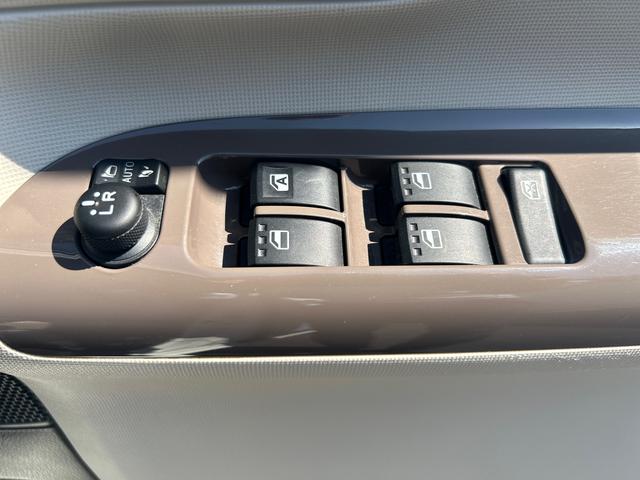ムーヴキャンバスＧメイクアップ　ＳＡIIインパネシフト　プッシュスタートスイッチ　電子カードキー　カーナビ　バックモニター　ＥＴＣ車載器　両側電動スライドドア　レーンアシスト　衝突被害軽減システム（鹿児島県）の中古車