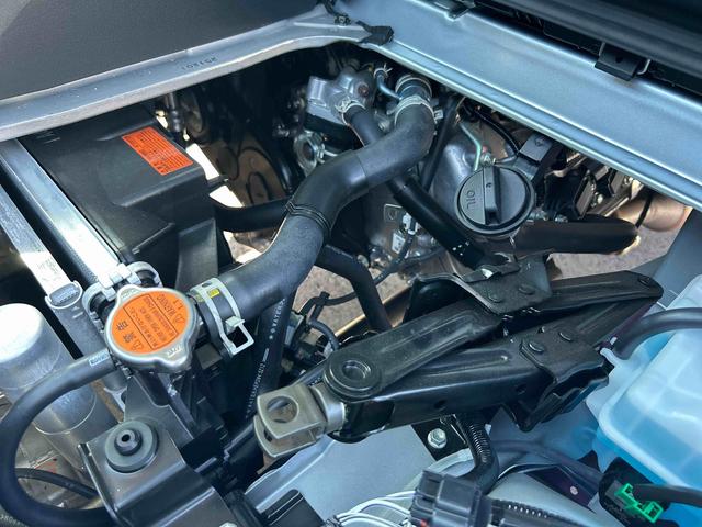 ハイゼットトラックスタンダード　農用スペシャルフロアＣＶＴ　切り替え４ＷＤ　衝突被害軽減システム　デュアルエアバック　レーンキープアシスト　オートハイビーム　ＡＢＳ　パワーステアリング（鹿児島県）の中古車