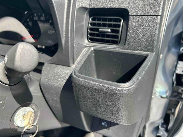 ハイゼットトラックスタンダード　農用スペシャルフロアＣＶＴ　切り替え４ＷＤ　衝突被害軽減システム　デュアルエアバック　レーンキープアシスト　オートハイビーム　ＡＢＳ　パワーステアリング（鹿児島県）の中古車