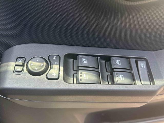 タフトGDVD/USBチューナー バックカメラ コーナーセンサー LEDヘッドライト オートライト プッシュボタンスタート シートヒーター ABS エアバック 衝突回避支援システム(鹿児島県)の中古車