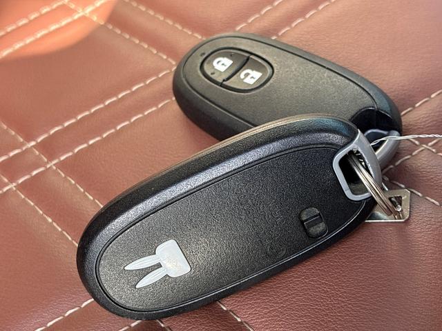 アルトラパンショコラXインパネシフト アルミ スマ−トキ− ABS カーナビ オートエアコン(鹿児島県)の中古車