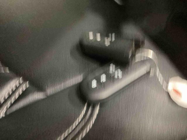 ムーヴキャンバスＧメイクアップ　ＳＡIIインパネシフト　プッシュスタートスイッチ　電子カードキー　車線逸脱警告　衝突被害軽減Ｓ　エアバック　ＡＢＳ　スライドドア　ＣＤプレーヤー（鹿児島県）の中古車