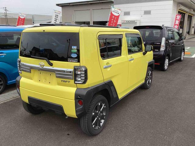 タフトGターボターボ車 インパネシフト プッシュスタートスイッチ 電子カードキー 電動パーキングブレーキ カーナビ 誤発進抑制装置 アルミホイール オートハイビーム ABS ガラスルーフ(鹿児島県)の中古車