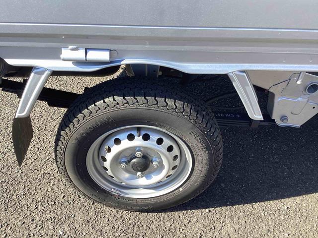 ハイゼットトラックスタンダード 農用スペシャル5MT車 切替4WD 車線逸脱警報 衝突回避支援ブレーキ機能 オートハイビーム ABS エアコン Wエアバッグ パワーステアリング(鹿児島県)の中古車