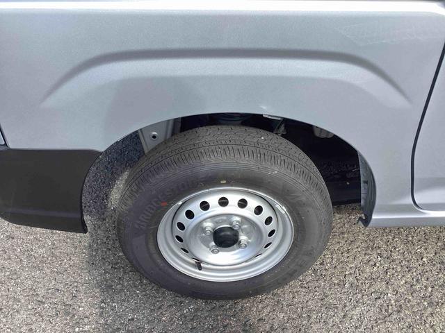 ハイゼットカーゴＤＸインパネシフト（ＣＶＴ）　運転席助手席エアバック　車線逸脱　誤発信抑制　ＡＢＳ　両側スライドドア（鹿児島県）の中古車