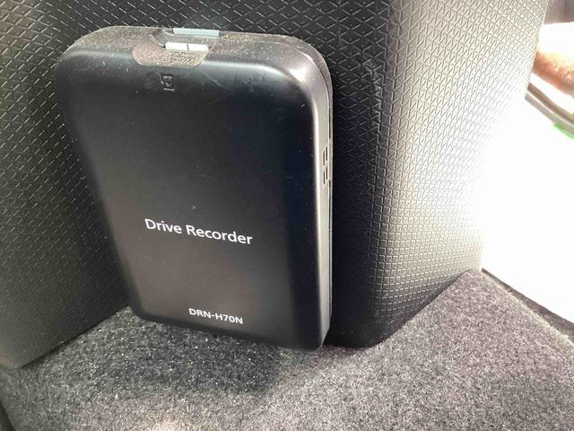 タントカスタムＸインパネシフト　プッシュスタートスイッチ　電子カードキー　カーナビ　ドラレコ　ＥＴＣ　衝突軽減Ｂ　車線逸脱警報装置　ＡＢＳ付　両側スライドドア（鹿児島県）の中古車