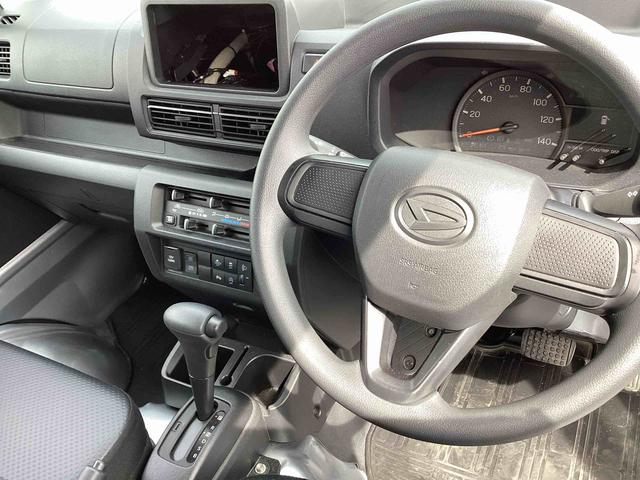 ハイゼットトラックスタンダードフロアＣＶＴ　４ＷＤ　Ｗエアバック　キーフリーシステム　衝突回避支援ブレーキ　車線逸脱警報　ＡＢＳ（鹿児島県）の中古車