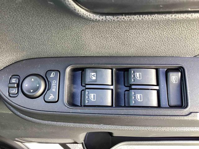 タントファンクロスインパネシフト　プッシュスタートスイッチ　電子カードキー　電動パーキングブレーキ　シートヒーター　衝突軽減システム　両側オートドア　レーンキープアシスト　ＡＢＳ　アルミホイール（鹿児島県）の中古車