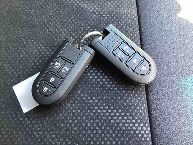 タントカスタムＸ　トップエディションＶＳ　ＳＡIIIインパネシフト　プッシュスタートスイッチ　電子カードキー　カーナビ　レーンアシスト　アルミホイール　ＡＢＳ　両側自動スライドドア　衝突軽減ブレーキ（鹿児島県）の中古車