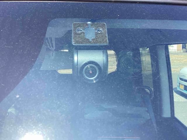 タントファンクロスインパネシフト プッシュスタートスイッチ 電子カードキー 電動パーキングブレーキ カーナビ レーンキープアシスト ハイビームアシスト 両側オートスライドドア アルミホイール ABS(鹿児島県)の中古車