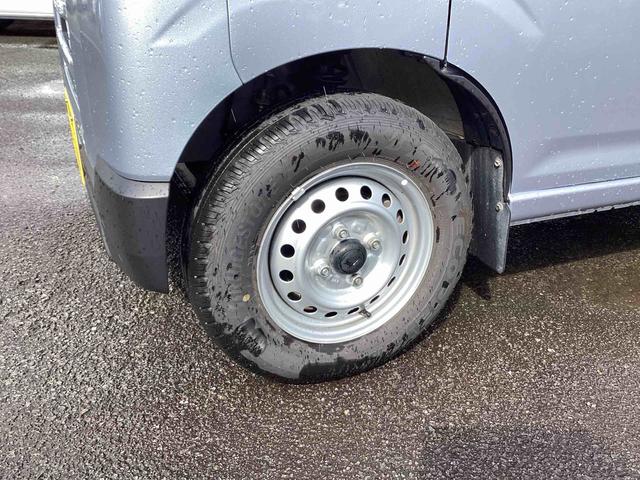 ハイゼットカーゴＤＸインパネシフト　運転席助手席エアバック　両側スライドドア　車線逸脱　衝突被害軽減システム　ＡＢＳ（鹿児島県）の中古車