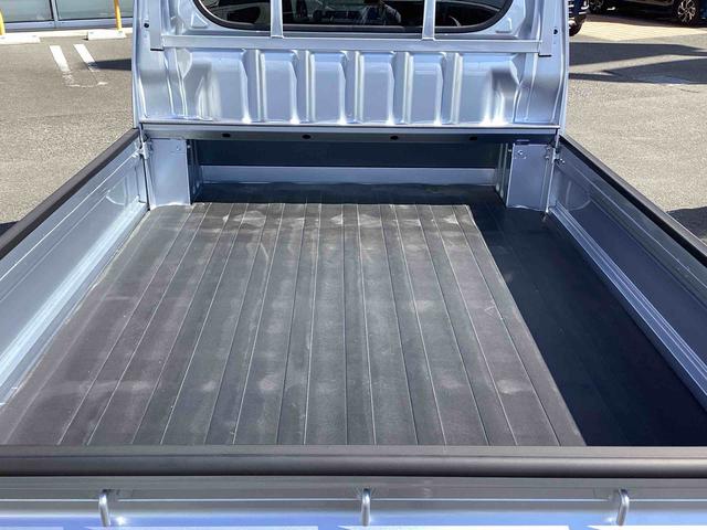 ハイゼットトラックジャンボエクストラインパネシフト（ＣＶＴ）　４ＷＤ車　プッシュスタートスイッチ　電子カードキー　前後誤発進抑制　衝突被害軽減システム　オートハイビーム　ＡＢＳ（鹿児島県）の中古車