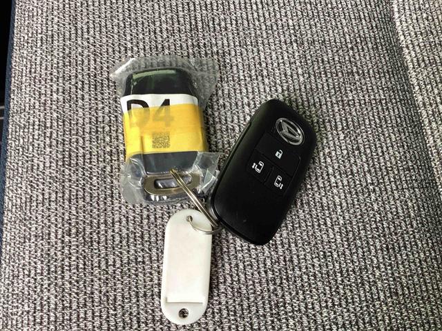 ムーヴキャンバスストライプスＧインパネシフト　プッシュスタートスイッチ　電子カードキー　電動パーキングブレーキ　衝突被害軽減　車線逸脱　オートハイビーム　両側パワースライドドア（鹿児島県）の中古車