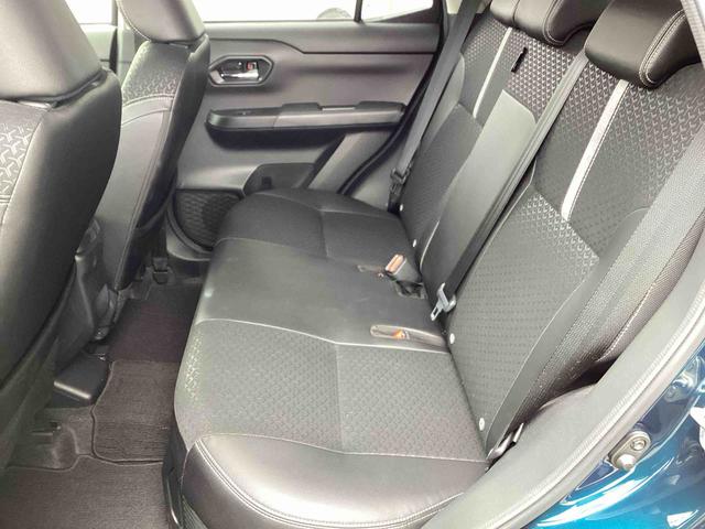 ロッキープレミアムＧ　ＨＥＶプッシュスタートスイッチ　電子カードキー　ディスプレイオーディオ　衝突被害軽減システム　レーンキープアシスト　アルミホイール　ＡＢＳ（鹿児島県）の中古車