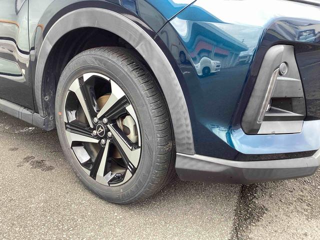 ロッキープレミアムＧ　ＨＥＶプッシュスタートスイッチ　電子カードキー　ディスプレイオーディオ　衝突被害軽減システム　レーンキープアシスト　アルミホイール　ＡＢＳ（鹿児島県）の中古車