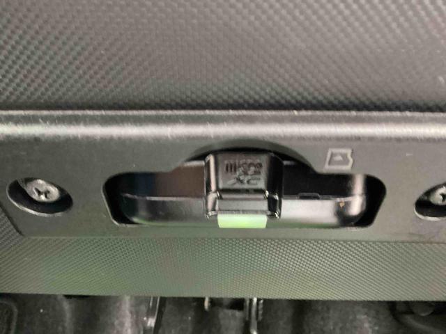 ロッキープレミアムＧ　ＨＥＶプッシュスタートスイッチ　電子カードキー　ディスプレイオーディオ　衝突被害軽減システム　レーンキープアシスト　アルミホイール　ＡＢＳ（鹿児島県）の中古車