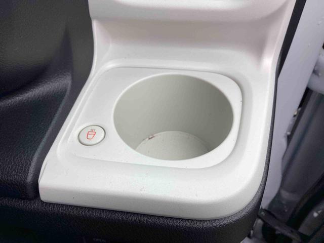 ムーヴキャンバスストライプスＧインパネシフト　プッシュスタートスイッチ　電子カードキー　電動パーキングブレーキ　両側電動スライドドア　衝突被害軽減システム　ディスプレイオーディオ　ＡＢＳ　車線逸脱警告（鹿児島県）の中古車