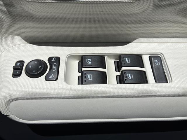 ムーヴキャンバスストライプスＧインパネシフト　プッシュスタートスイッチ　電子カードキー　電動パーキングブレーキ　両側電動スライドドア　ディスプレイオーディオ　バックモニター　車線逸脱警告　オートハイビーム　ＡＢＳ（鹿児島県）の中古車