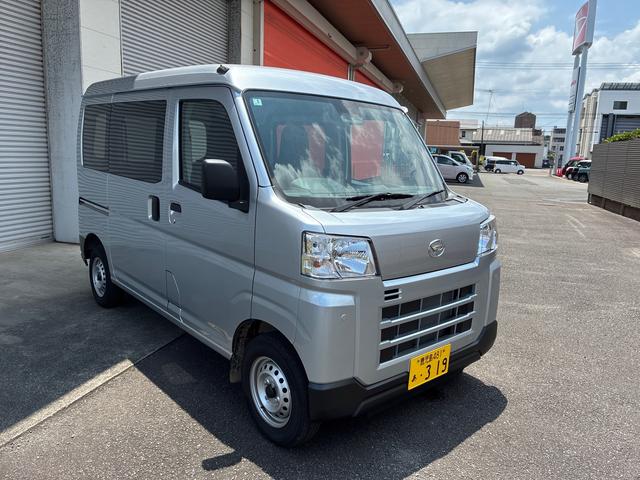 ハイゼットカーゴDXインパネシフト 衝突回避支援ブレーキ 運転席助手席エアバック レーンアシスト オートマチックハイビーム ABS 両側手動スライドドア(鹿児島県)の中古車