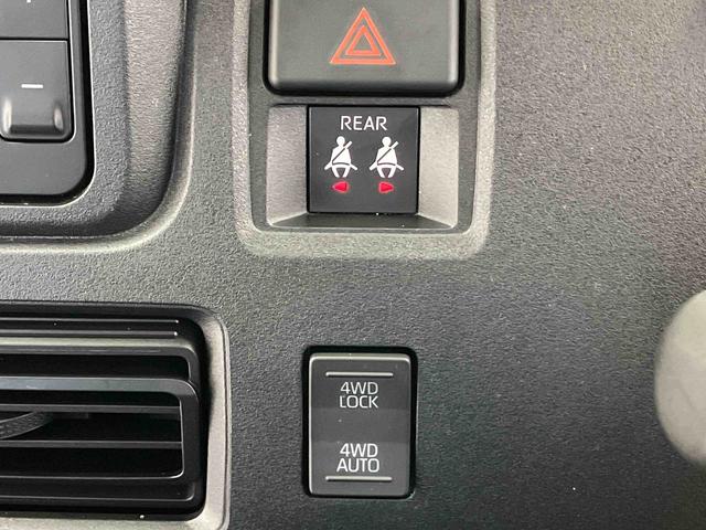 ハイゼットカーゴデッキバンＧスマートアシスト搭載　バックカメラ付き　後席両側電動スライドドア　オートエアコン　オートライト　キーフリー　アイドリングストップ　ＡＢＳ（熊本県）の中古車