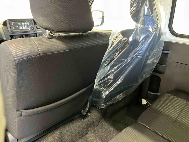 ハイゼットカーゴデッキバンＧスマートアシスト搭載　バックカメラ付き　後席両側電動スライドドア　オートエアコン　オートライト　キーフリー　アイドリングストップ　ＡＢＳ（熊本県）の中古車