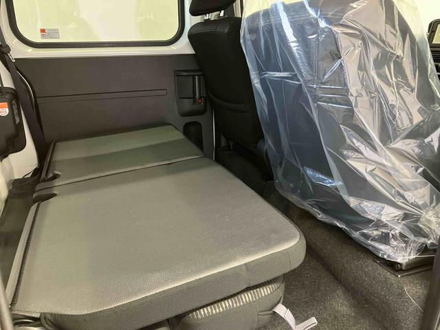 ハイゼットカーゴデッキバンＧスマートアシスト搭載　バックカメラ付き　後席両側電動スライドドア　オートエアコン　オートライト　キーフリー　アイドリングストップ　ＡＢＳ（熊本県）の中古車