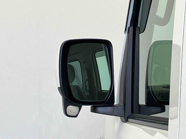 ハイゼットカーゴデッキバンＧスマートアシスト搭載　バックカメラ付き　後席両側電動スライドドア　オートエアコン　オートライト　キーフリー　アイドリングストップ　ＡＢＳ（熊本県）の中古車