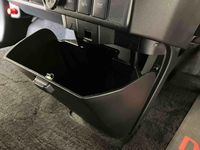 トールカスタムＧ　ターボスマートアシスト搭載　後席両側電動スライドドア　パノラマモニター対応　オートエアコン　オートライト　キーフリー　アイドリングストップ　ＡＢＳ　電動ドアミラー（熊本県）の中古車