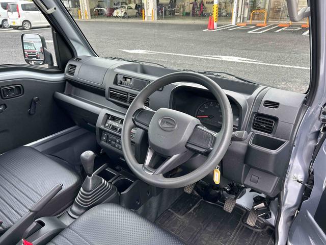 ハイゼットトラックスタンダード５ＭＴ車　パートタイム４ＷＤ　衝突軽減システム　ＡＣ　パワーステアリング　ＡＢＳ　オートマチックハイビーム（鹿児島県）の中古車