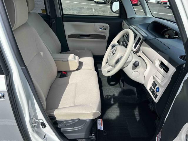 ムーヴキャンバスＧメイクアップリミテッド　ＳＡIIIインパネシフト　プッシュスタートスイッチ　電子カードキー　カーナビ　車線逸脱防止　エマージェンシーブレーキ　ＡＢＳ（鹿児島県）の中古車