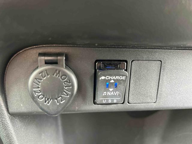 ムーヴキャンバスＧメイクアップリミテッド　ＳＡIIIインパネシフト　プッシュスタートスイッチ　電子カードキー　カーナビ　車線逸脱防止　エマージェンシーブレーキ　ＡＢＳ（鹿児島県）の中古車