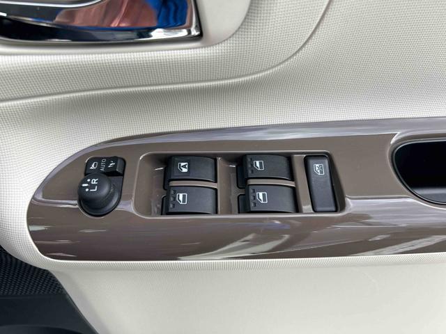 ムーヴキャンバスＧメイクアップリミテッド　ＳＡIIIインパネシフト　プッシュスタートスイッチ　電子カードキー　カーナビ　車線逸脱防止　エマージェンシーブレーキ　ＡＢＳ（鹿児島県）の中古車