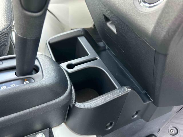 ハイゼットトラックスタンダードフロアＣＶＴ　２ＷＤ　プッシュスタートスイッチ　電子カードキー　オートライト　ＡＢＳ　レーンキープアシスト　衝突回避支援ブレーキ機能　アイドリングＳ　電格ミラー　パワーウインドウ　エアコン　パワステ（鹿児島県）の中古車
