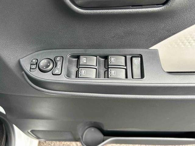 タントＸインパネシフト　プッシュスタートスイッチ　電子カードキー　電動パーキングブレーキ　両側スライド　エアバッグ　ＡＢＳ　ＡＴハイビーム　衝突軽減ブレーキ（鹿児島県）の中古車