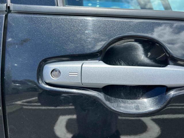 タントカスタムＸスタイルセレクションインパネシフト　プッシュスタートスイッチ　電子カードキー　衝突軽減ブレーキ　レーンキープアシスト　アルミホイール　ＡＢＳ　カーナビ　リアとサイドモニター（鹿児島県）の中古車