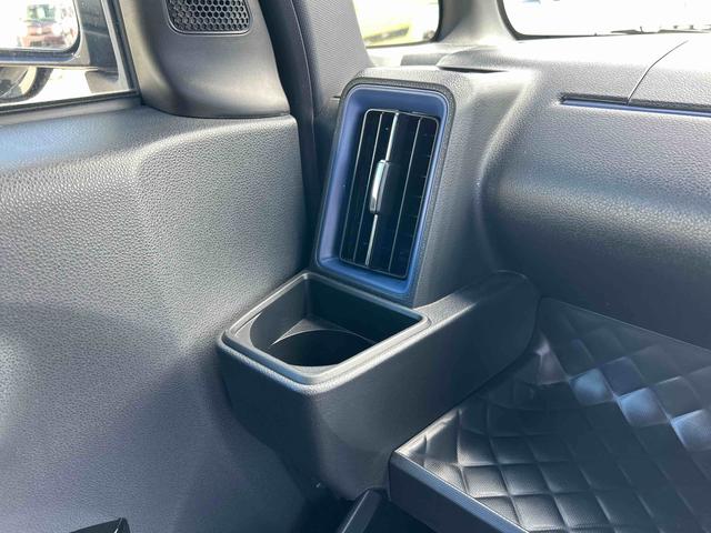 タントカスタムＸスタイルセレクションインパネシフト　プッシュスタートスイッチ　電子カードキー　衝突軽減ブレーキ　レーンキープアシスト　アルミホイール　ＡＢＳ　カーナビ　リアとサイドモニター（鹿児島県）の中古車