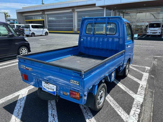 ハイゼットトラックＤＸ５ＭＴ車　ハイロー切り替え４ＷＤ車　エアコン　パワステ　荷台マット　ラジオ（鹿児島県）の中古車