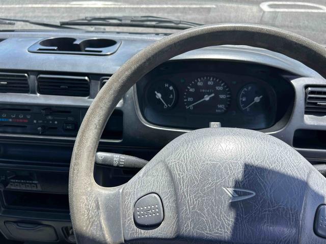 ハイゼットトラックＤＸ５ＭＴ車　ハイロー切り替え４ＷＤ車　エアコン　パワステ　荷台マット　ラジオ（鹿児島県）の中古車