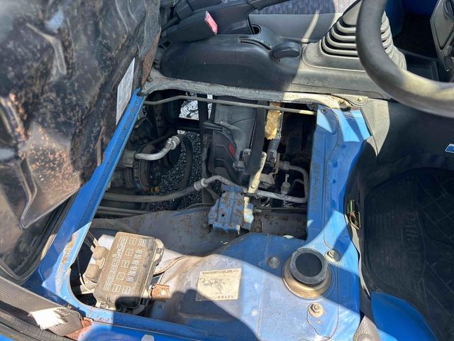 ハイゼットトラックＤＸ５ＭＴ車　ハイロー切り替え４ＷＤ車　エアコン　パワステ　荷台マット　ラジオ（鹿児島県）の中古車